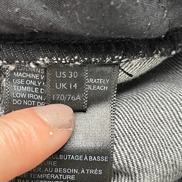 BDG Urban Outfitters Gray Wash Distressed Slim Straight Button Fly Jeans, SZ 30 - Picture 8 of 13